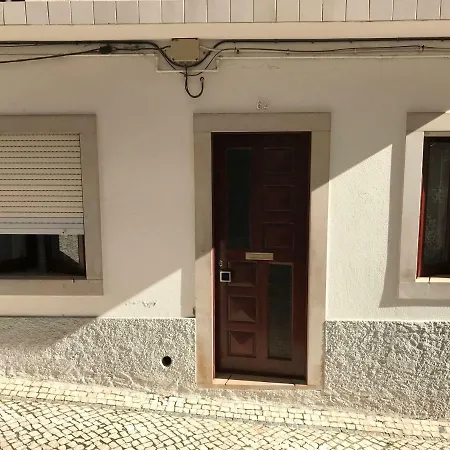 Сasa de vacaciones A Casa Dos Avós Nazaré