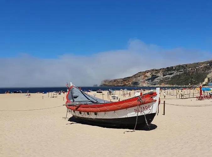 Дом отдыха A Casa Dos Avos Назаре